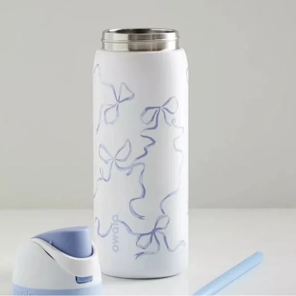 LAST ONE Owala Tied and True Blue Bow 32oz Freesip Urban Outfitters Exclusive